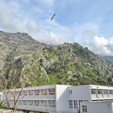 La Mar Mar Apartment Kotor Bagian luar foto
